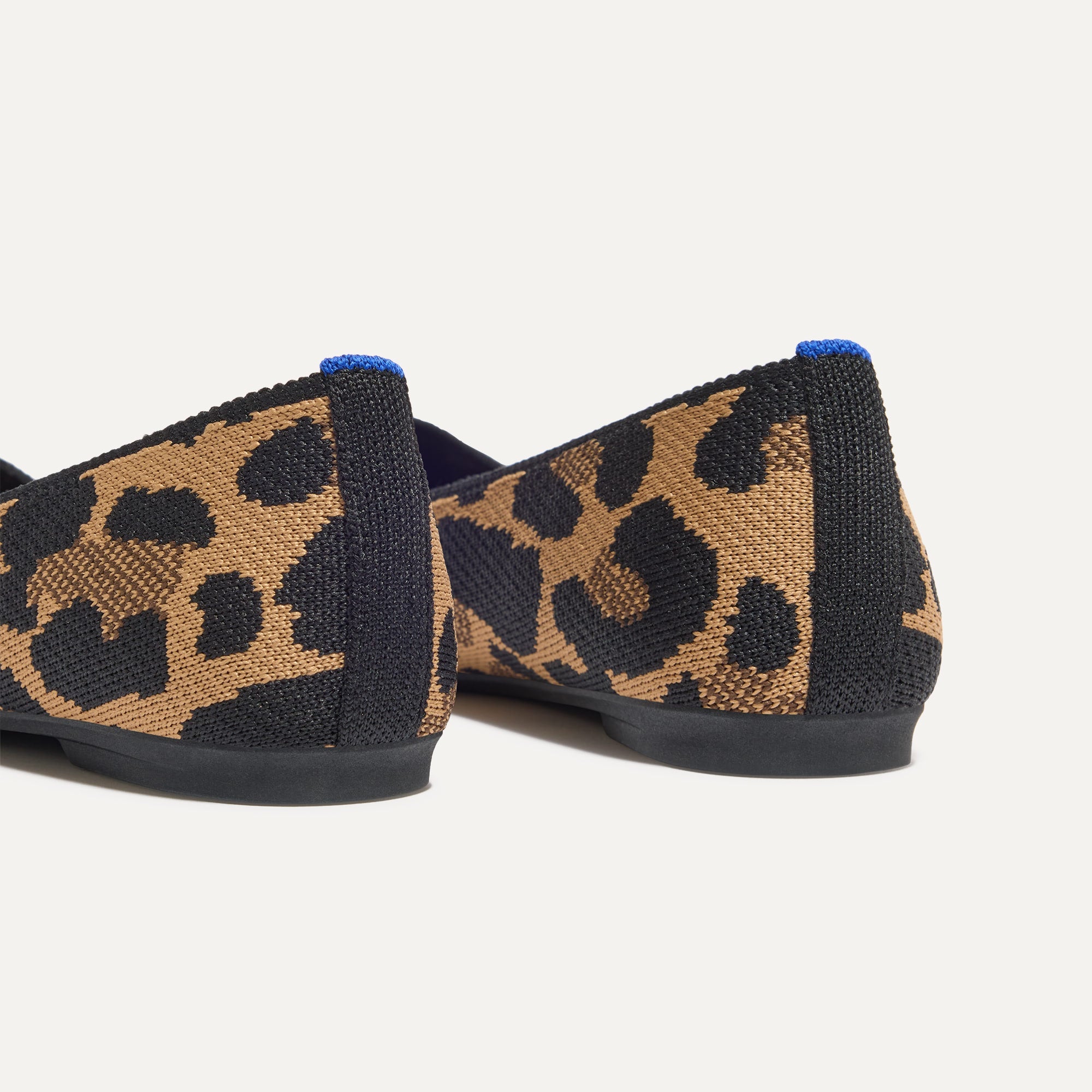 The Max Square - Amber Cat - Image 5