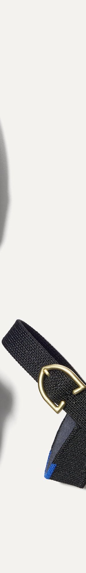 The Criss–Cross Lightweight Wedge Sandal - Black